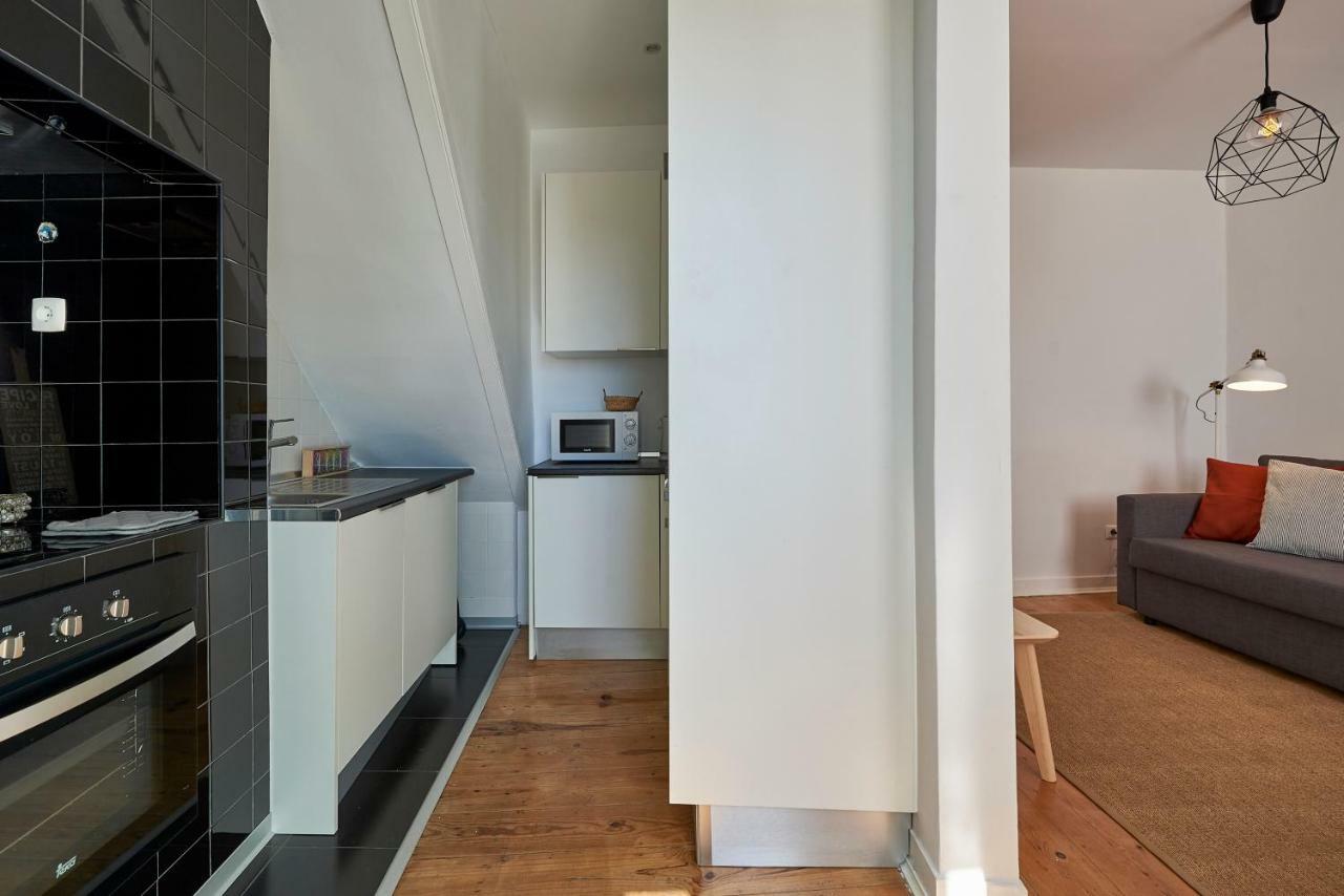 Apartamento Charming Em Belem-books And Canvas *